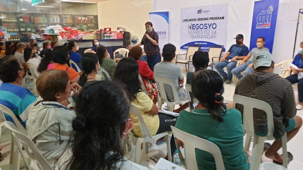 LSP NSB distribution of negosyo kits held in Region 7