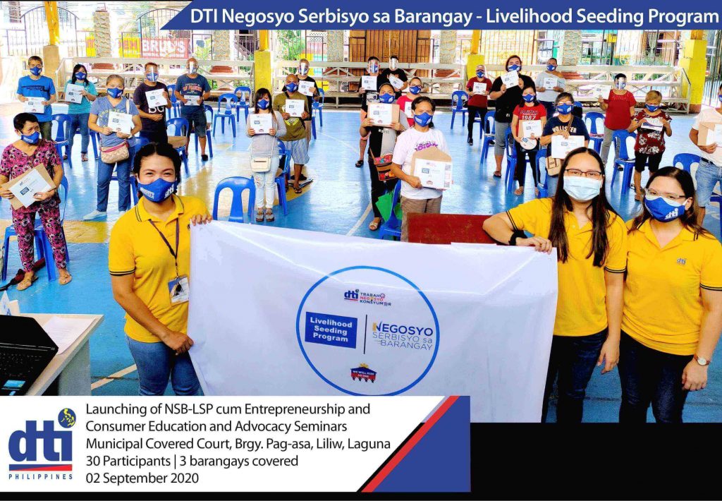 Group photo of participants and DTI Staff wearing masks