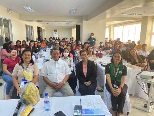 DTI Rizal headed by OIC Provincial Director Cleotilde Duran and CTIDS Sharon Dioco of Business Development Division, together with PESO Head Maria Fe Iquin, City Administrator Henry Rosantina and the MSMEs from Antipolo, Rizal.