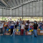 Group photo of beneficiaries with OIC-RD Gabunales and PD Sinobago