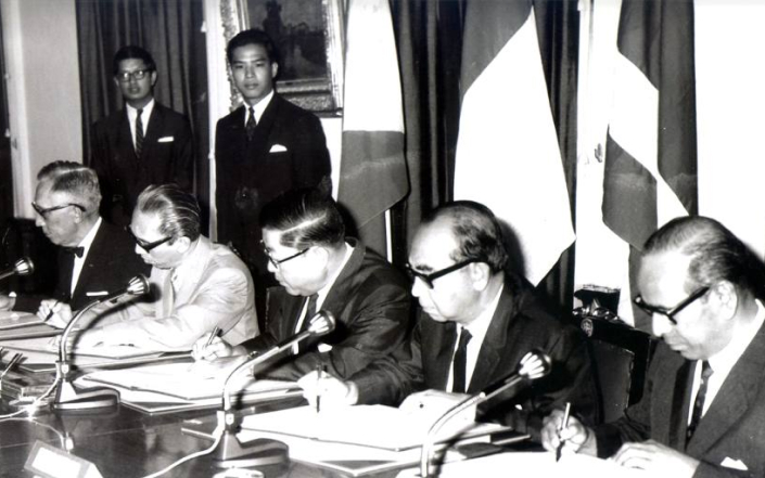 Foreign Ministers of Indonesia, Malaysia, the Philippines, Singapore and Thailand signing the Bangkok Declaration, thereby creating ASEAN