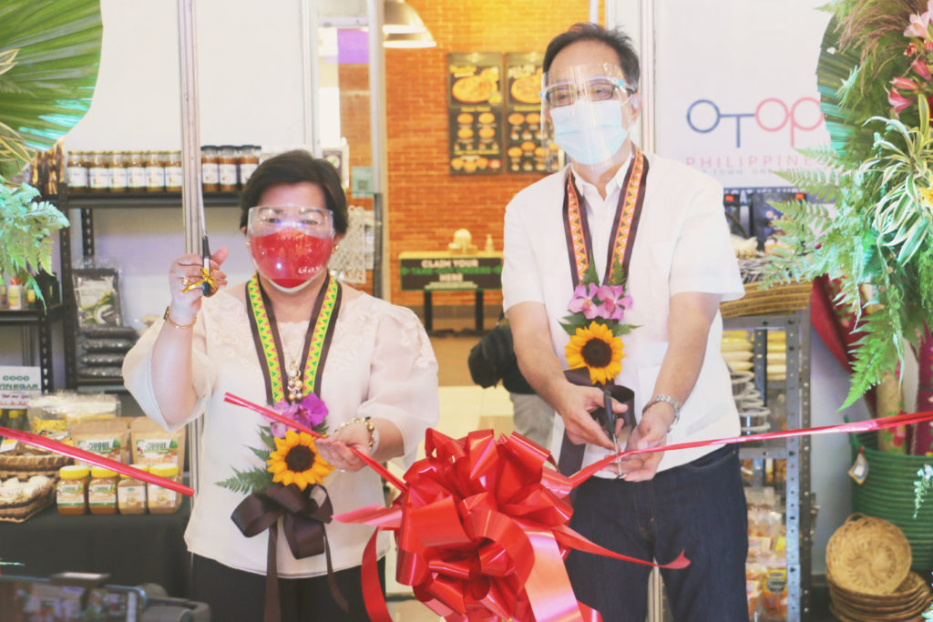 In photo: DTI Caraga OIC Regional Director, with Butuan City Councilor Joseph Omar Andaya, leads the opening of the Caraga Business Conference Trade Fair and Exhibit, 15 August.