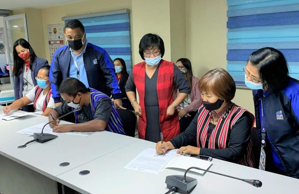 The Department of Trade and Industry - Cordillera Administrative Region (DTI-CAR) headed by Regional Director Myrna Pablo, joined the Small Business Corporation (SBCorp) North Luzon in awarding the loan to beneficiaries from the region.