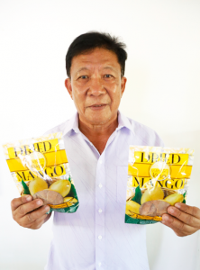 Mango King of Ilocos Norte Ricardo Tolentino shows off his products