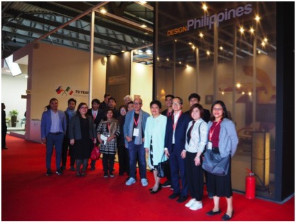 Philippine Consulate General’s Office in Milan join the exhibitors and officials from PTIC-Paris, CITEM and DCP