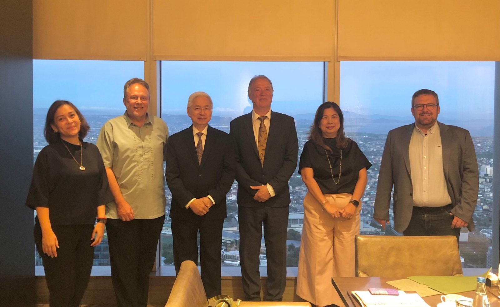 Ambassador Michel Parys of the Embassy of the Kingdom of Belgium in Manila joined the meeting, along with other attendees including BOI Senior Investments Specialist Diorella Joy C. Bobis; Turbulent Hydro’s CEO Dr. Walter Buydens PhD Eng., Trade and Investment Commissioner Mia Santamaria-Abela, and Turbulent Hydro’s Chief Operating Officer Frederik Ragé.